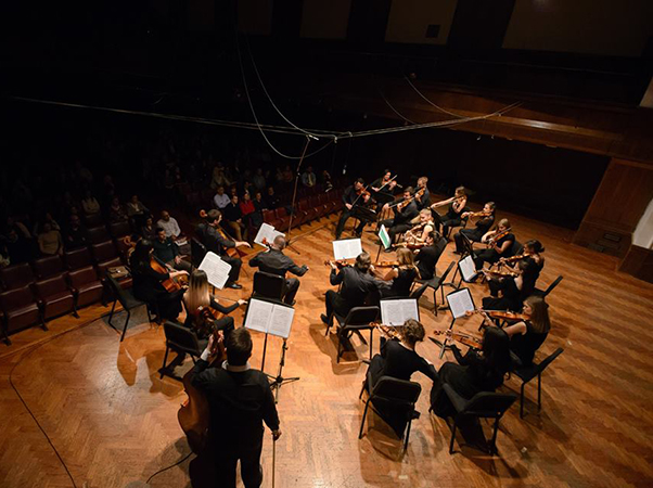 Muzikon u slavu Bernštajna